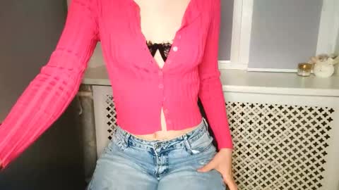 Hanna online show from December 2025 06:34:01 PM