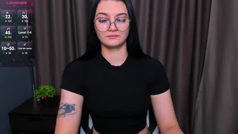 Sonya online show from October 2025 01:28:01 AM