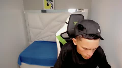 ESTEBAN online show from June 2026 05:34:01 AM