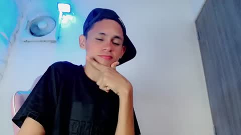 ESTEBAN online show from July 2026 11:18:01 PM
