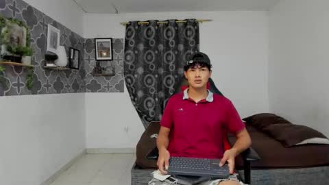 son_hades online show from November 2025 03:30:02 AM