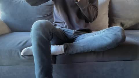 Snapshot of sondages chatting on January 2026 11:58:01 AM Sondages online show from January 2026 11:58:01 AM