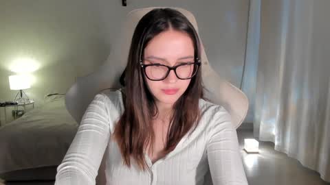 Snapshot of sonia_moon_ chatting on January 2025 04:51:02 AM sonia_moon_ online show from January 2025 04:51:02 AM