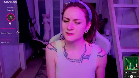 Snapshot of sonicsupergirl chatting on October 2025 06:01:02 AM Rie online show from October 2025 06:01:02 AM