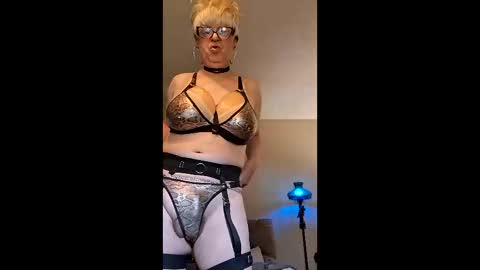 Silicone Sonja. online show from June 2026 02:17:02 PM