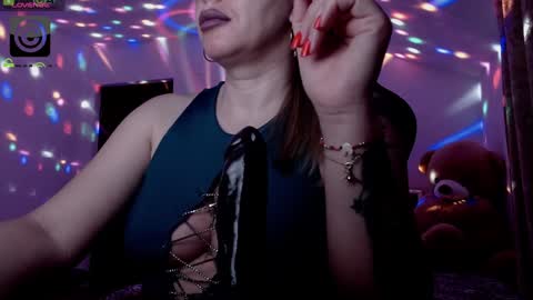 Sonia online show from January 2025 04:16:02 AM