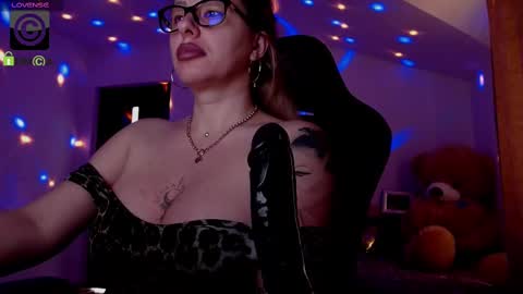 Sonia online show from February 2025 10:48:02 AM