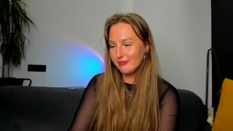 Snapshot of sonyatightt chatting on January 2025 01:34:02 AM Sonya online show from January 2025 01:34:02 AM