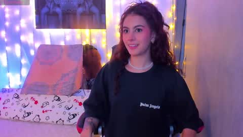 sophie online show from March 2025 05:50:02 AM