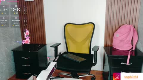 Sophi Thaylorr online show from September 2025 01:12:02 PM