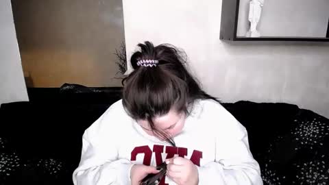 sophia__olsen online show from October 2025 05:40:01 AM