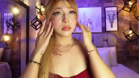 Sophia online show from November 2025 11:46:02 AM