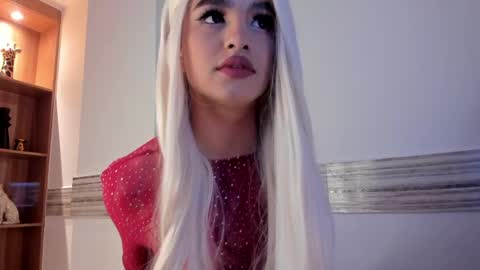 Sophia online show from April 2026 10:10:01 PM