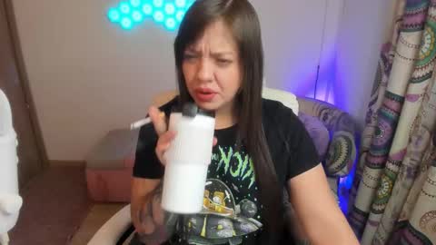 sophia_grants online show from November 2025 06:02:02 AM