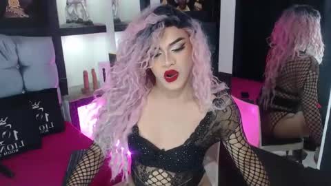 sophia_hott01 online show from September 2025 08:08:01 AM