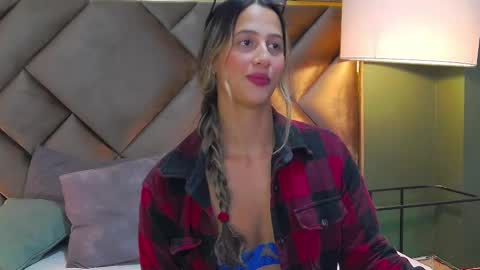 Sofia online show from January 2026 01:46:02 PM