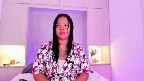  S O P H I A  online show from February 2025 11:43:02 AM