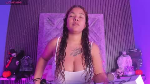  S O P H I A  online show from October 2025 12:15:02 PM