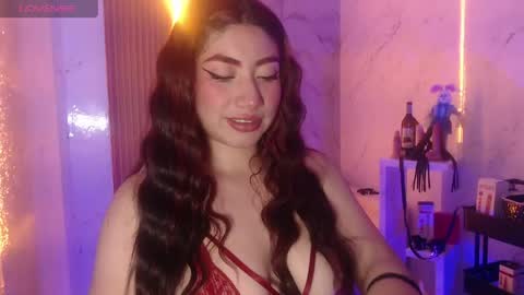 Snapshot of sophia_tf chatting on May 2026 04:18:02 AM Sophia online show from May 2026 04:18:02 AM