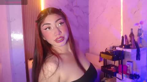 Snapshot of sophia_tf chatting on May 2026 09:21:01 PM Sophia online show from May 2026 09:21:01 PM