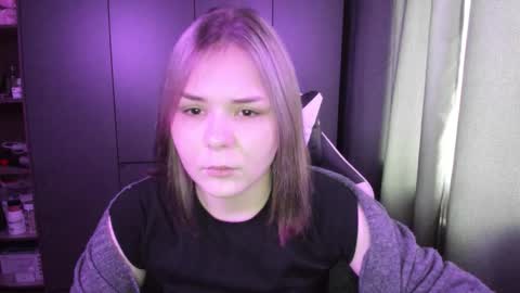 Snapshot of sophia_xi chatting on December 2025 06:21:02 AM Sophia online show from December 2025 06:21:02 AM