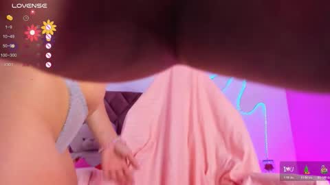 Snapshot of sophiaa__1 chatting on February 2026 01:51:01 PM Sophia online show from February 2026 01:51:01 PM