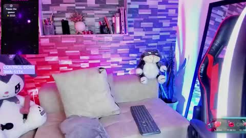 Sophia online show from November 2025 10:22:02 PM