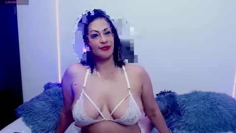 Snapshot of sophiabennet chatting on May 2026 04:19:01 AM Sophia online show from May 2026 04:19:01 AM