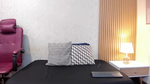 Sophia online show from April 2026 12:06:02 PM