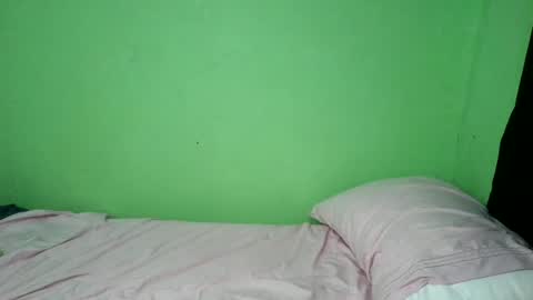 Snapshot of sophialaurel chatting on June 2026 08:19:02 PM sophialaurel online show from June 2026 08:19:02 PM