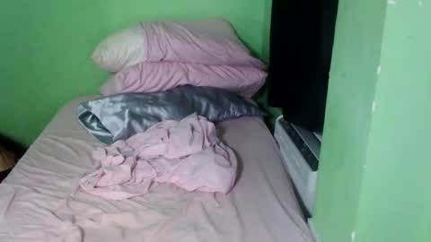 sophialaurel online show from July 2026 12:13:01 AM