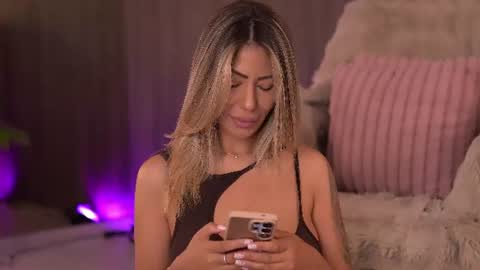 Snapshot of sophiapotts chatting on June 2026 02:31:02 AM Sophie online show from June 2026 02:31:02 AM