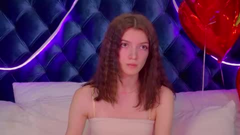 SophiaProve online show from November 2025 04:34:02 PM