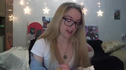 SophiaSonata online show from September 2025 09:18:01 PM