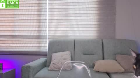 Sophie  online show from November 2025 03:00:02 PM