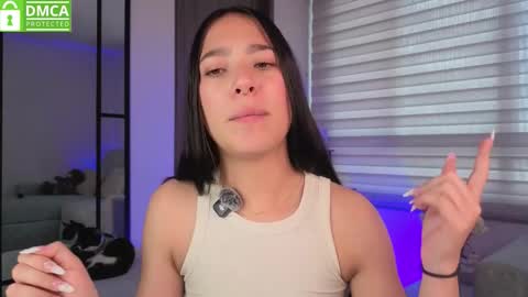 Sophie  online show from December 2025 07:53:02 PM