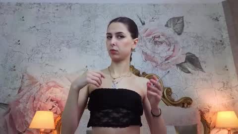 Sophie online show from February 2026 06:44:02 AM