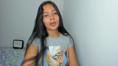 Sophie online show from February 2025 04:39:01 AM