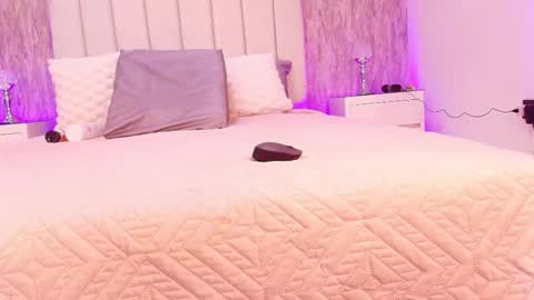 sophie online show from November 2025 11:53:01 AM