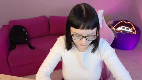 Snapshot of sophie_hottt chatting on November 2025 07:45:01 AM Sophie online show from November 2025 07:45:01 AM