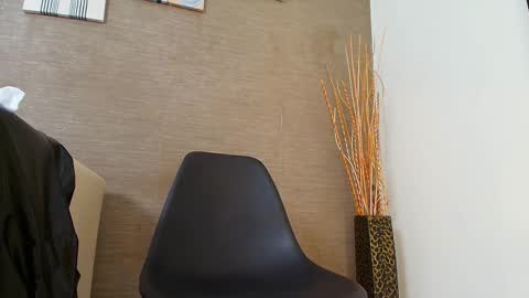 Sophie online show from February 2025 02:43:02 PM