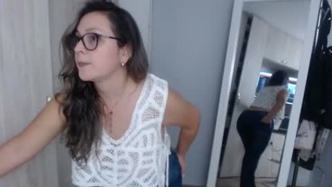 Snapshot of sophie_lopez1 chatting on June 2026 02:53:01 AM Sofa online show from June 2026 02:53:01 AM