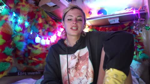 derpy derpington online show from February 2025 04:48:02 AM