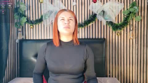 sophie_new25 online show from December 2025 01:27:01 PM