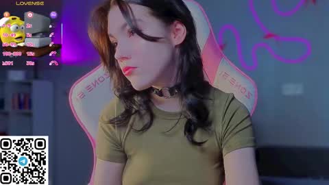 sophie_nomenal_ online show from February 2026 11:22:02 AM