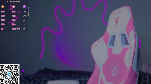 sophie_nomenal_ online show from April 2026 02:58:02 AM