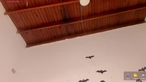 sophie_smith19 online show from October 2025 02:49:01 PM