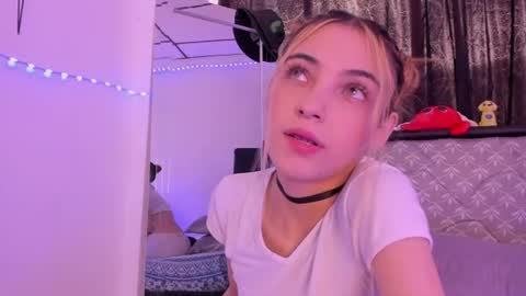 Snapshot of sophie_vega1 chatting on July 2026 06:36:01 PM Sophie online show from July 2026 06:36:01 PM