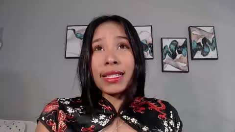 Snapshot of sophie_w1 chatting on August 2026 12:32:02 PM sophie_w1 online show from August 2026 12:32:02 PM