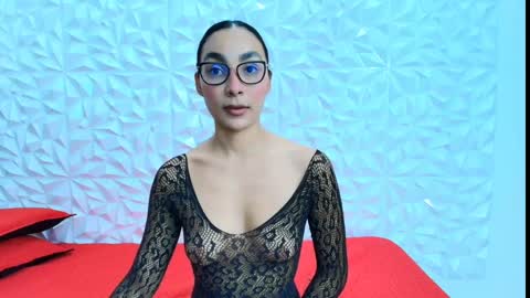 sophie_willow online show from April 2026 07:30:02 PM